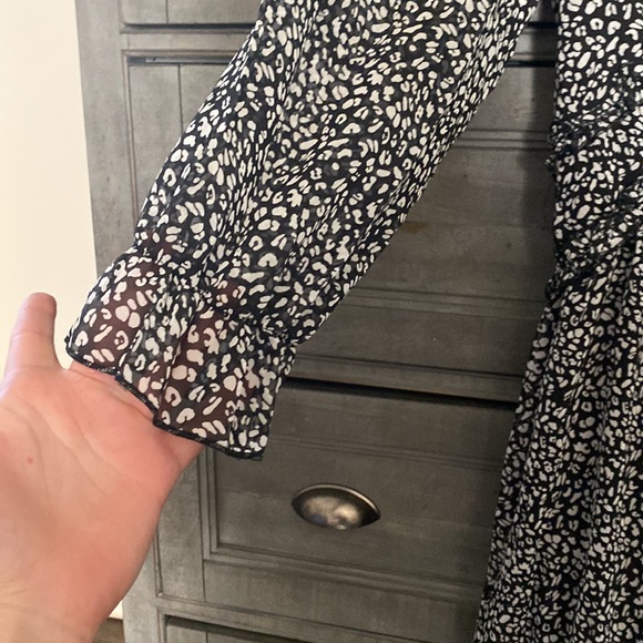 NWOT Large Black and white patterned dress - Picture 5 of 6